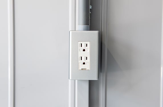 アース付きコンセント